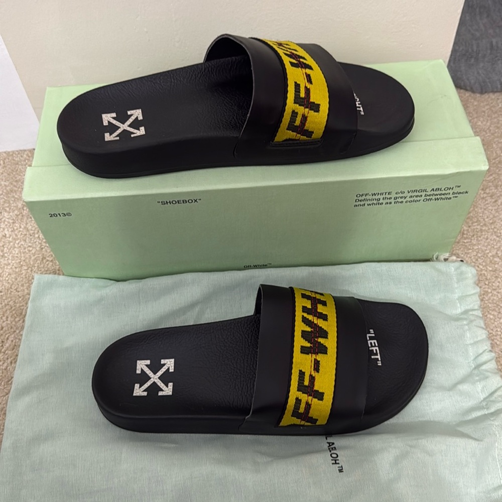 Off-White
Industrial Leather Slides